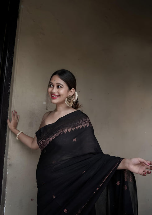 Vasthrlay Banarasi Saree
