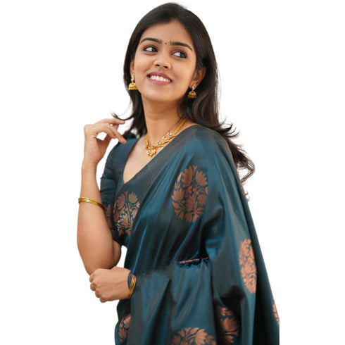 Vasthrlay Traditional Unstitched Saree