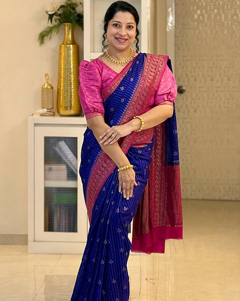 Vasthrlay Magenta Traditional Saree