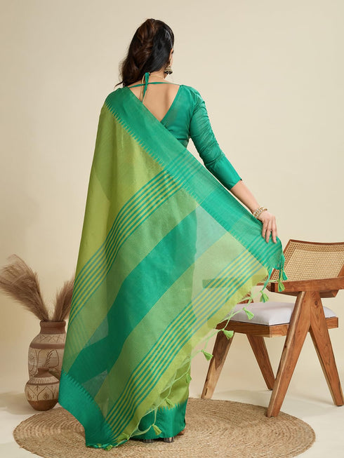 Vasthrlay Traditional Contrast Weaving