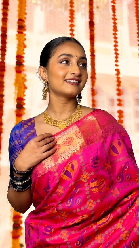 Vasthrlay Banarasi Woven Saree
