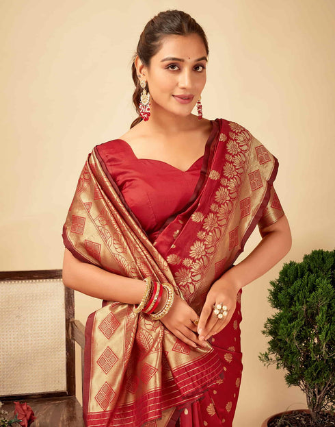 Vasthrlay Gold Banarasi Saree