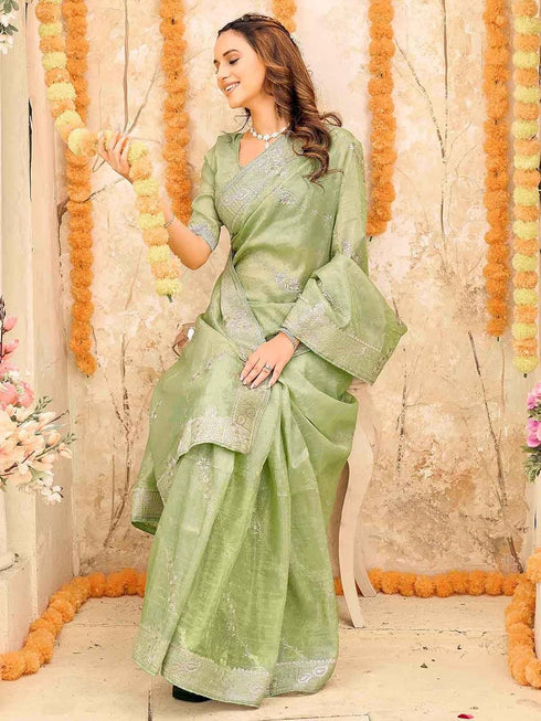Vasthrlay Embroidery Pink Saree
