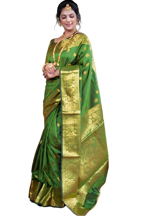 Vasthrlay Banarasi Unstitched Saree