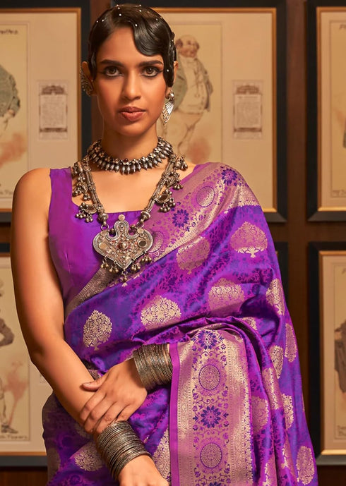 Vasthrlay Exquisite Traditional Intricate Gold Tone Saree