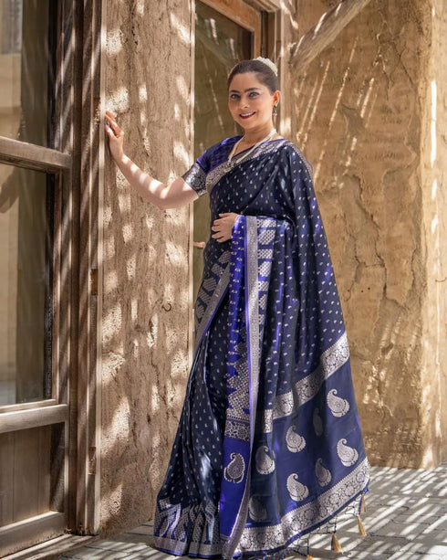 Vasthrlay Saree