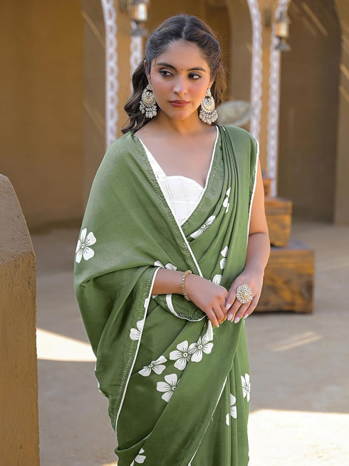 Vasthrlay Printed Tassels Beige Saree
