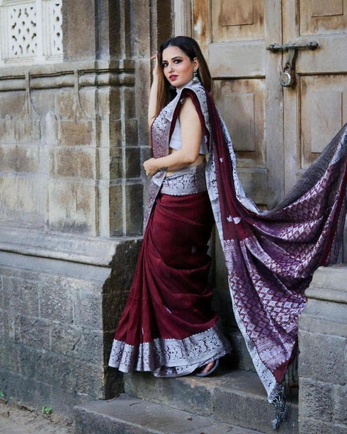Vasthrlay Banarasi Saree