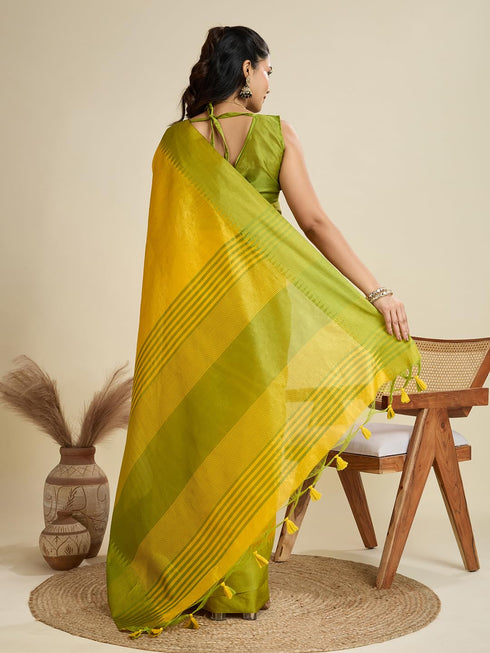 Vasthrlay Traditional Contrast Weaving