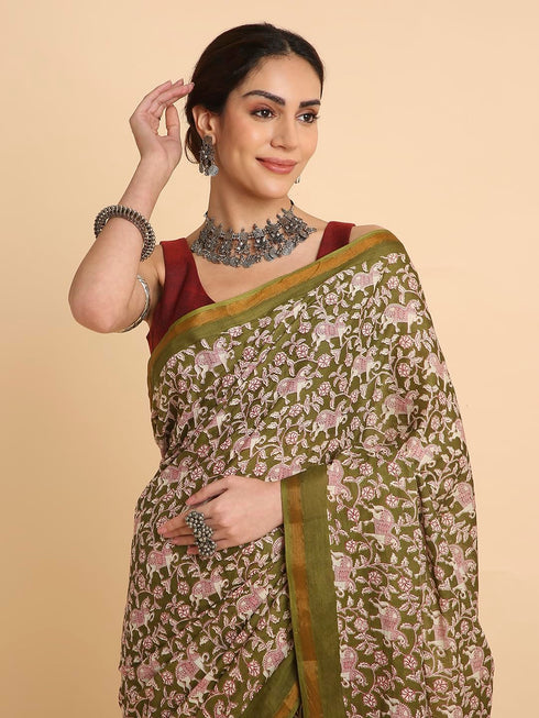 Vasthrlay Lightweight Breathable Traditional Printed Saree