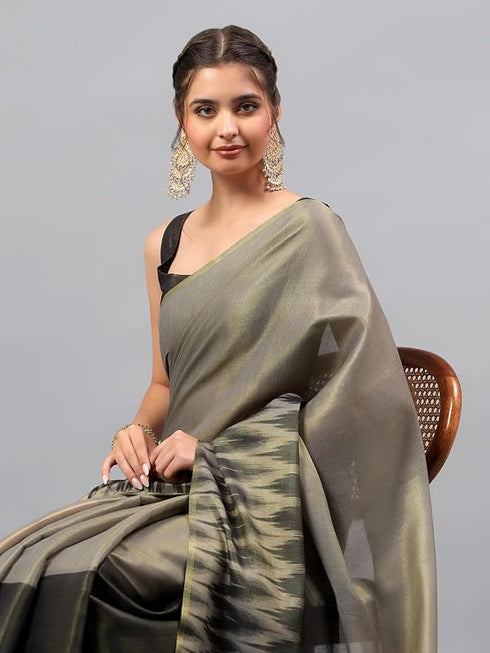 Vasthrlay Black Floral And Solid Design Polyester Saree With Unstitched Blouse Piece