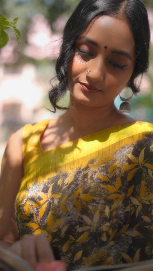 Vasthrlay Floral Saree