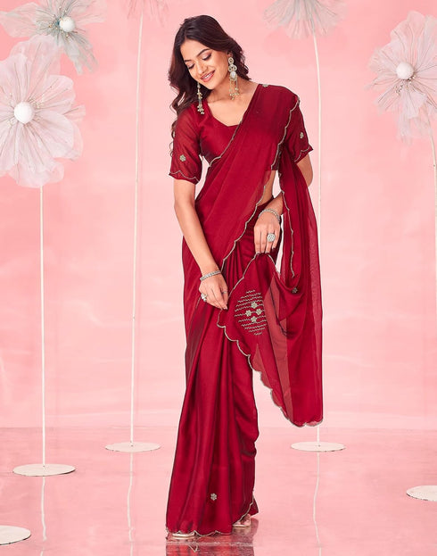 Vasthrlay Womens Scalloped Maroon Saree With Unstitched Blouse Piece