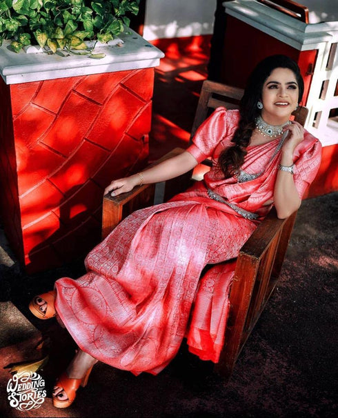 Vasthrlay Kanjivaram Woven Saree