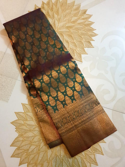 Vasthrlay Banarasi Unstitched Saree