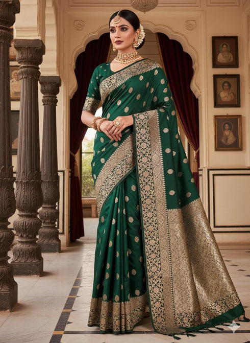 Vasthrlay Banarasi Golden Weaving