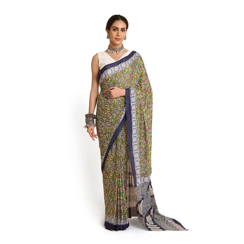 Vasthrlay Lightweight Breathable Traditional Printed Saree