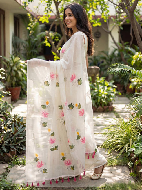 Vasthrlay Yellow Cotton Lightweight Ethnic Wear