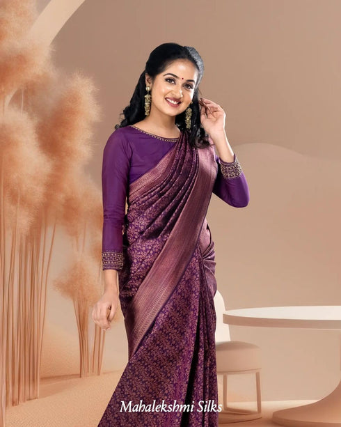 Vasthrlay Traditional Unstitched Saree