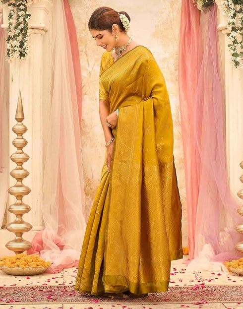 Vasthrlay Womens Weaving Unstitched Dark Green Saree