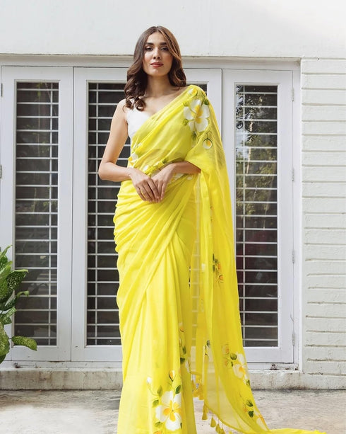 Vasthrlay Painted Floral Traditional Indian
