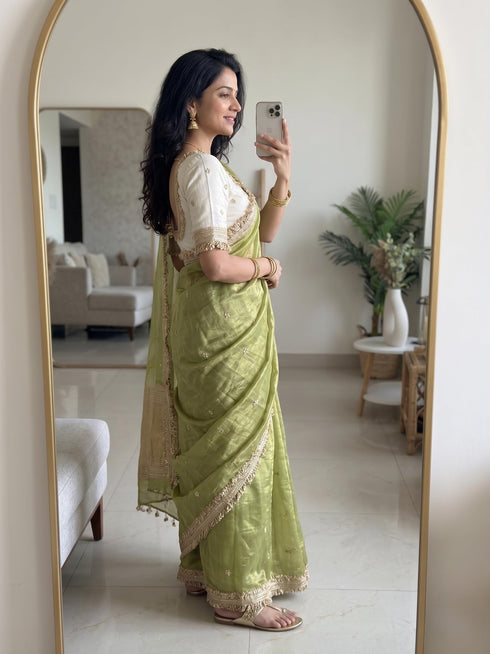 Vasthrlay Georgette Embroidery Saree