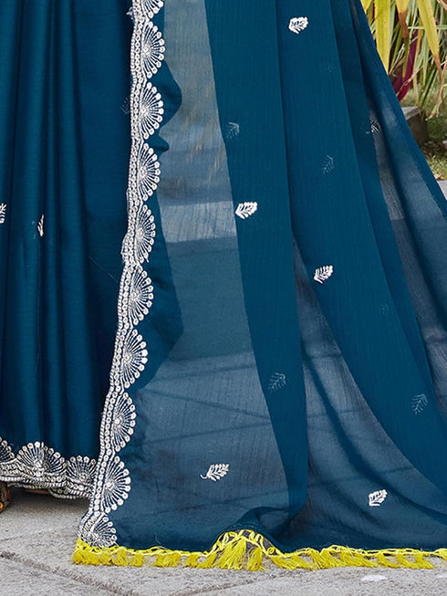 Vasthrlay Scalloped Embroidery Dark Saree