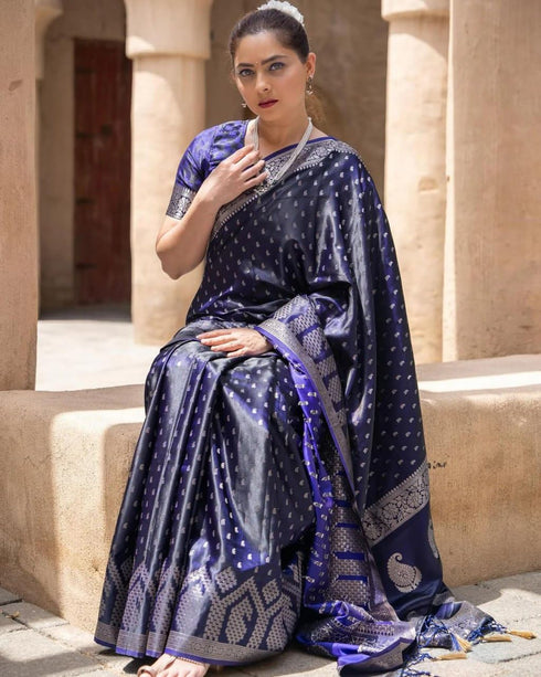Vasthrlay Saree