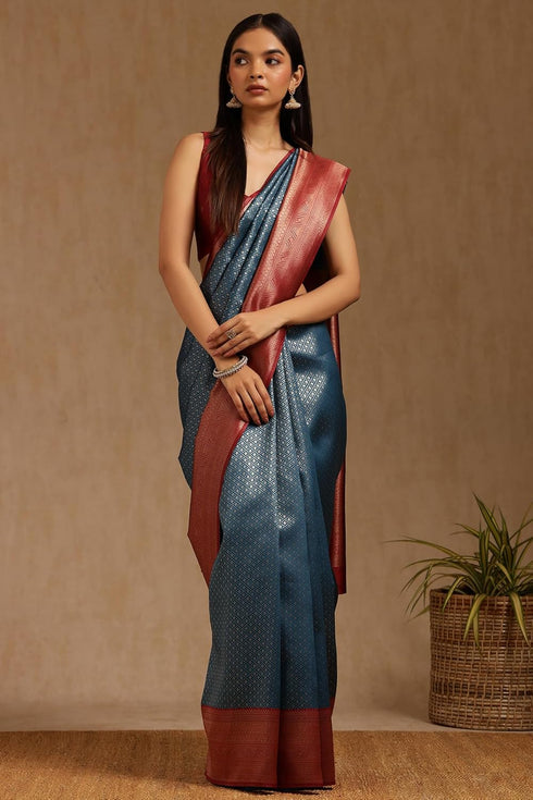 Vasthrlay Blend Woven Saree