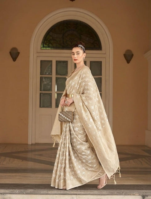 Vasthrlay Jacquard Unstitched Comfortable Stylish Saree