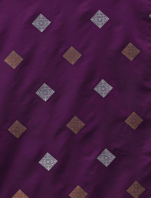 Vasthrlay Traditional Unstitched Saree