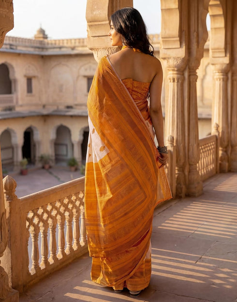Vasthrlay Womens Printed Unstitched Peach Saree