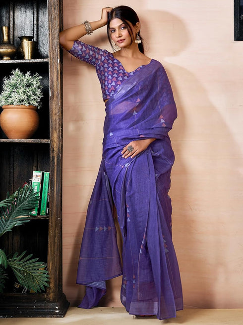 Vasthrlay Embroidery Scalloped Orange Saree
