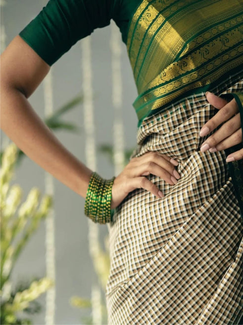 Vasthrlay Banarasi Unstitched Saree
