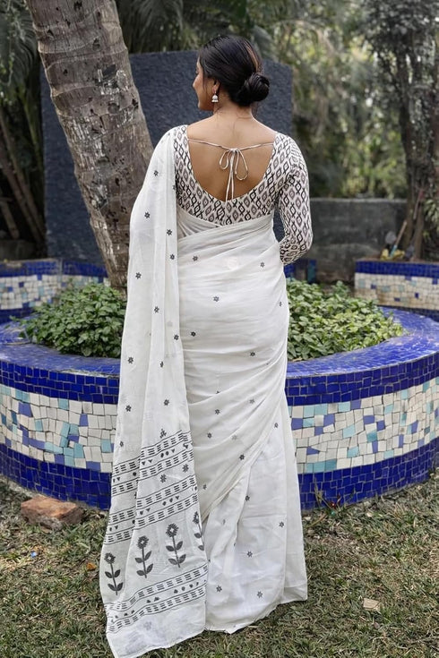 Vasthrlay Minimal Designer Lightweight Ethnic