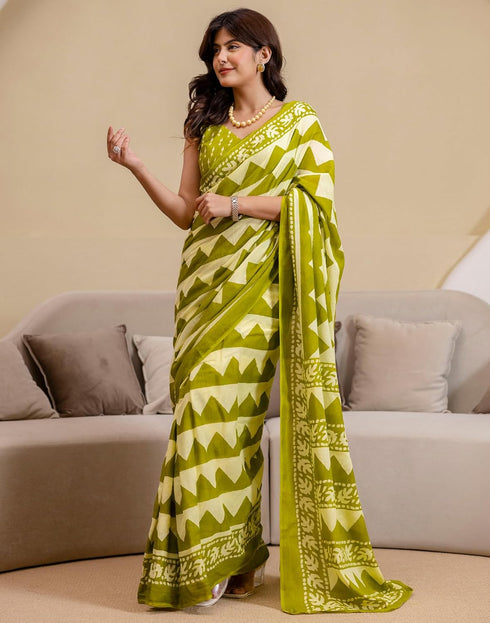 Vasthrlay Womens Cotton Printed Green Saree