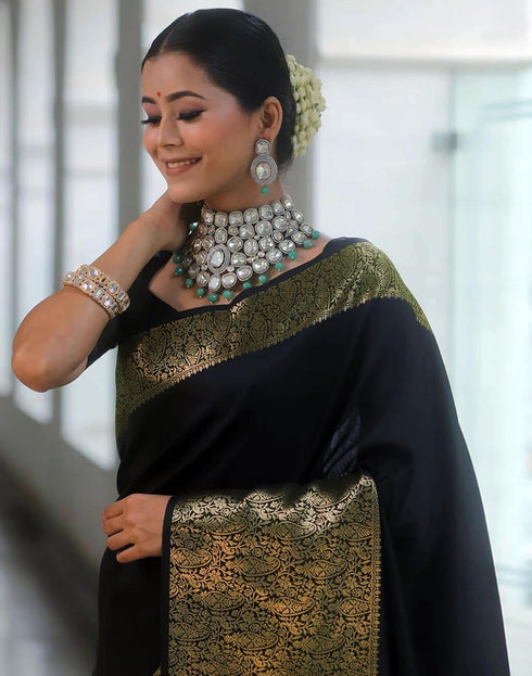Vasthrlay Banarasi Jacquard Black And Golden Saree With Unstitched Blouse Piece