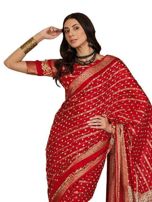 Vasthrlay Banarasi Weaving Maroon Saree