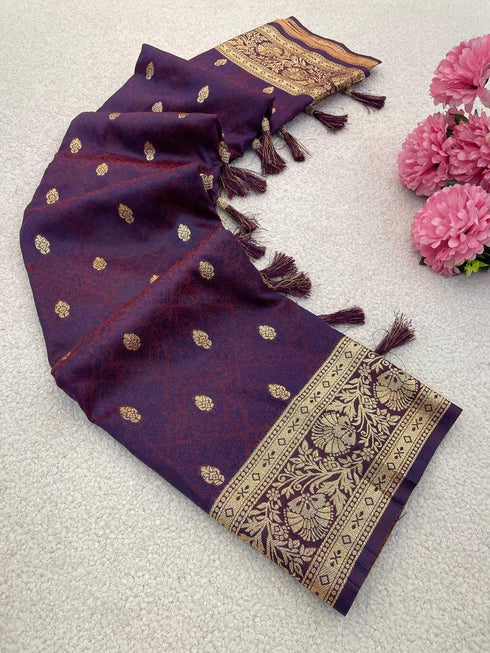 Vasthrlay Banarasi Weaving