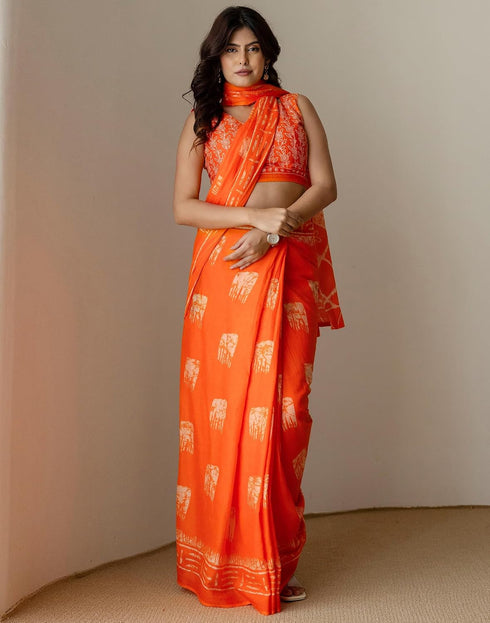 Vasthrlay Womens Cotton Printed Orange Saree With Unstitched Blouse Piece