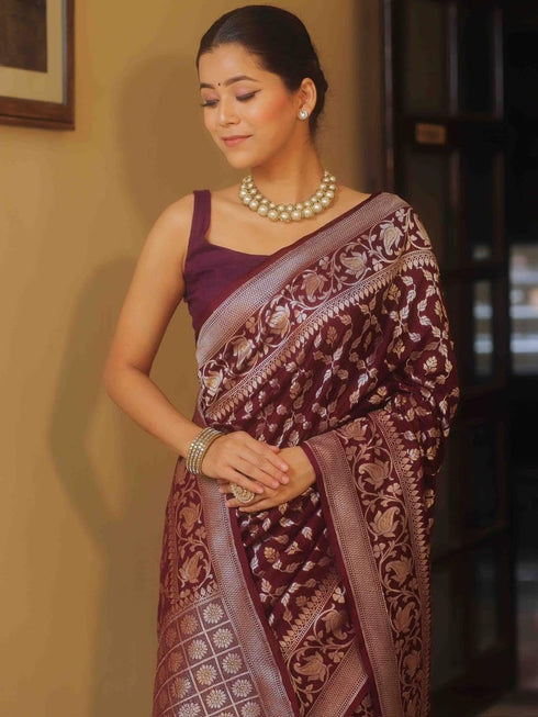 Vasthrlay Banarasi Unstitched Saree
