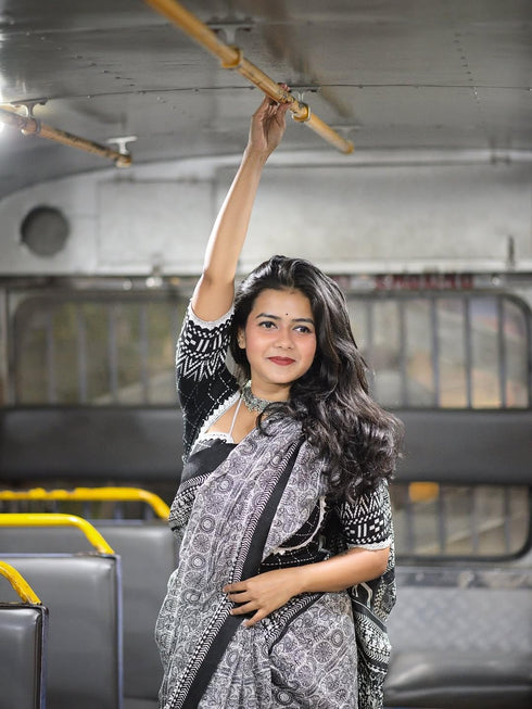 Vasthrlay Printed Ethnic Motifs Breathable