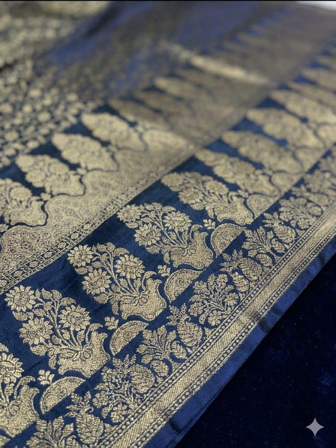 Vasthrlay Tanchui Banarasi Traditional