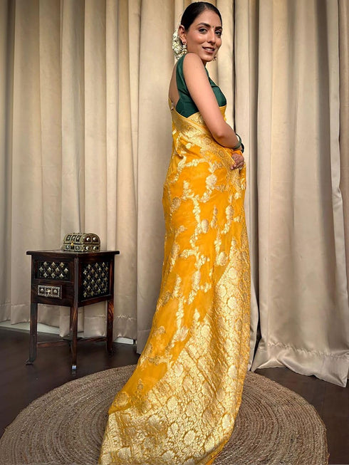 Vasthrlay Banarasi Traditional Saree