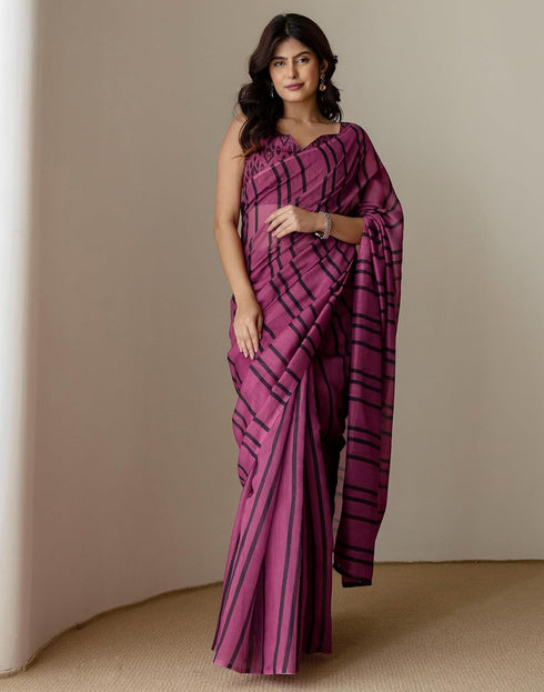 Vasthrlay Womens Cotton Printed Green Saree