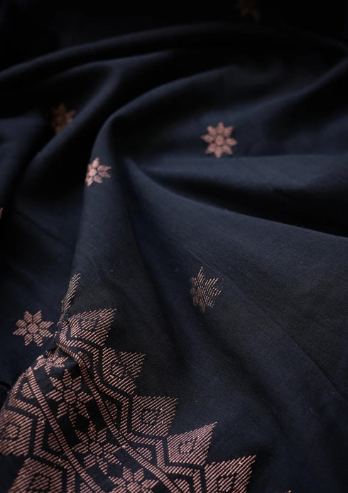 Vasthrlay Banarasi Unstitched Saree