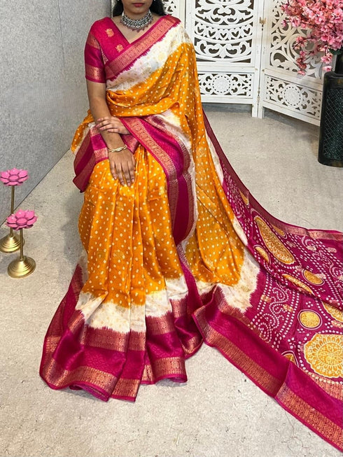 Vasthrlay Handloom Printed Unstitche Attache