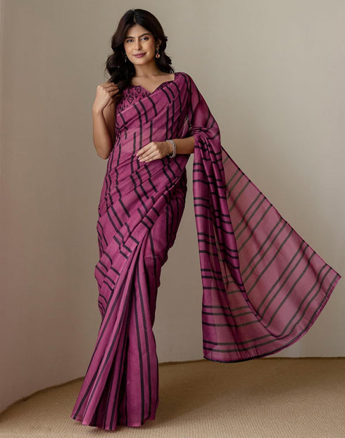 Vasthrlay Womens Cotton Printed Green Saree