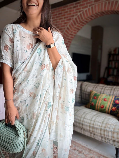 Vasthrlay Elegant Off White Printed Lightweight