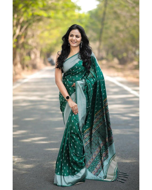 Vasthrlay Kanjivaram Saree